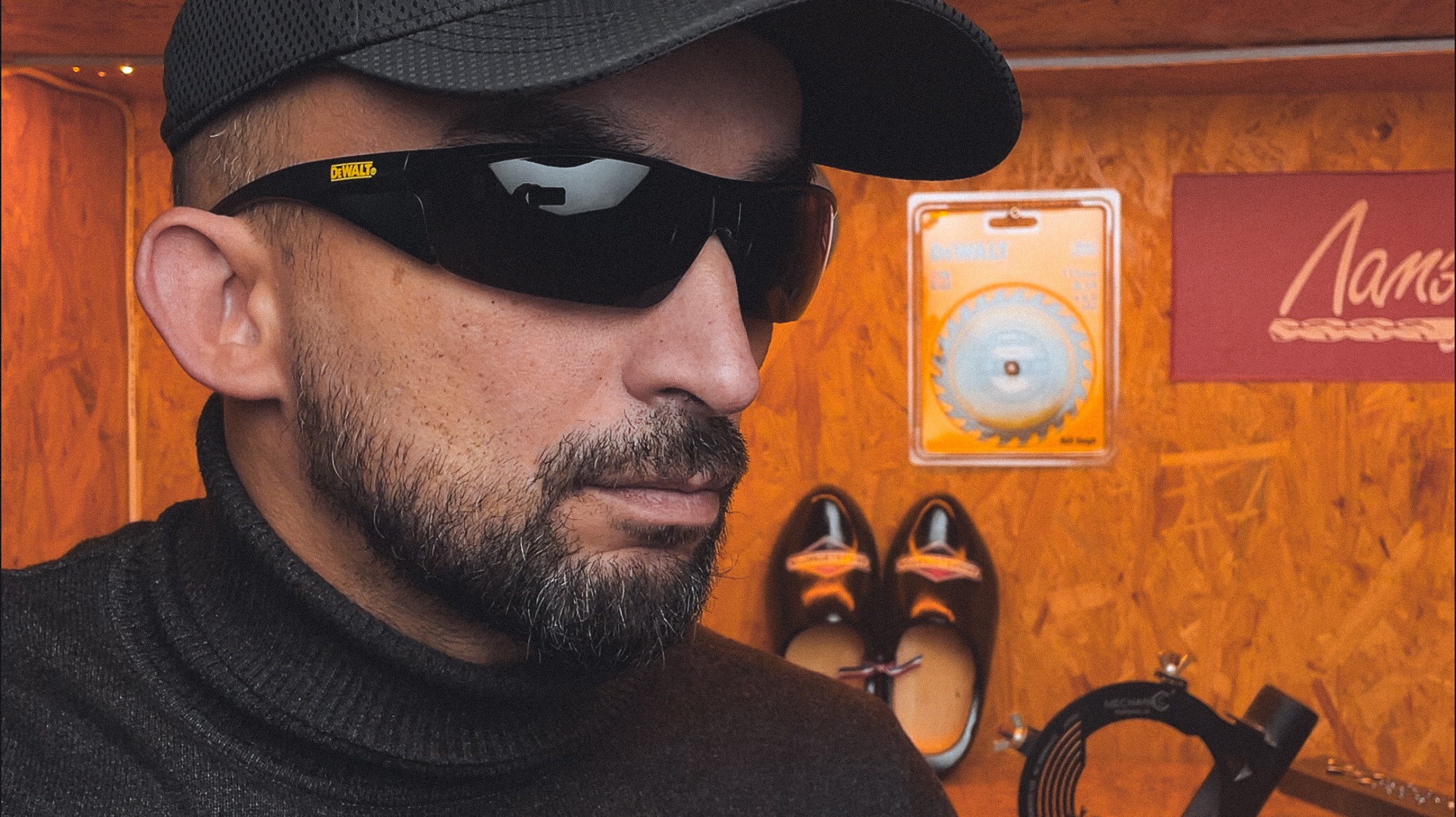 Защитные очки DEWALT DPG93 — профессиональная защита глаз для работы