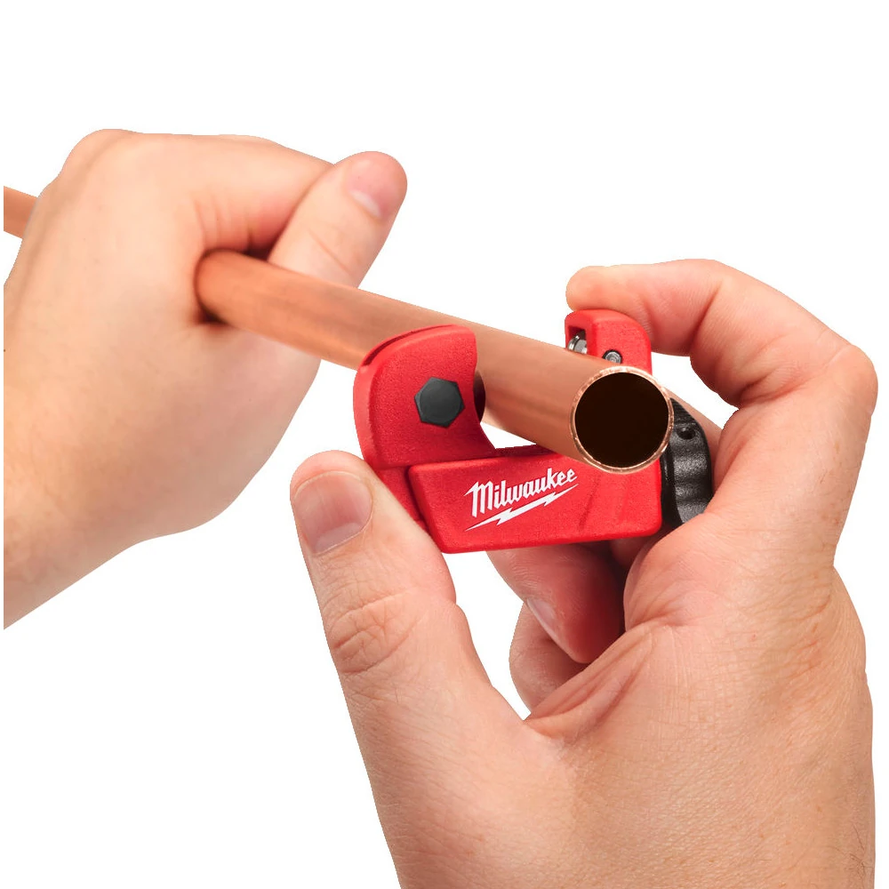 Труборез Milwaukee 48229250 3