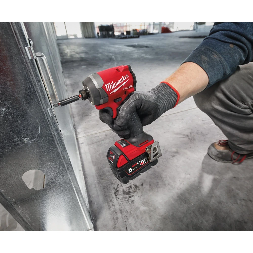 Шуруповерт Milwaukee M18 FID3-0X (4933479864) 4