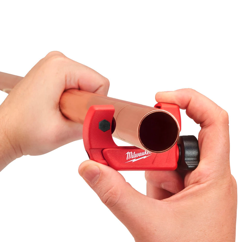 Труборез Milwaukee 48229251 2