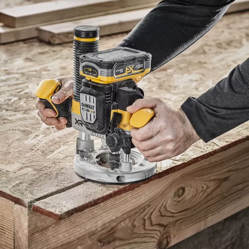 Электрофрезер DeWALT DCW620NT-XJ 5