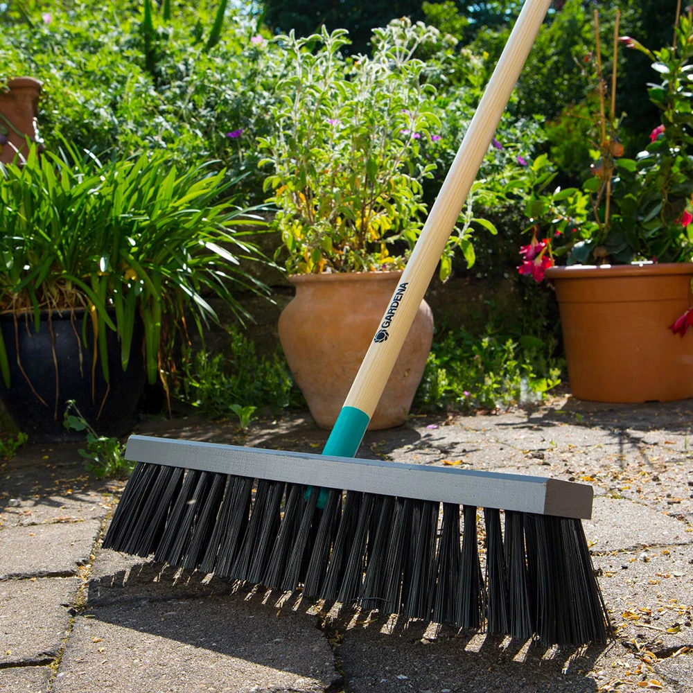 Щетка Gardena 17204-20 2