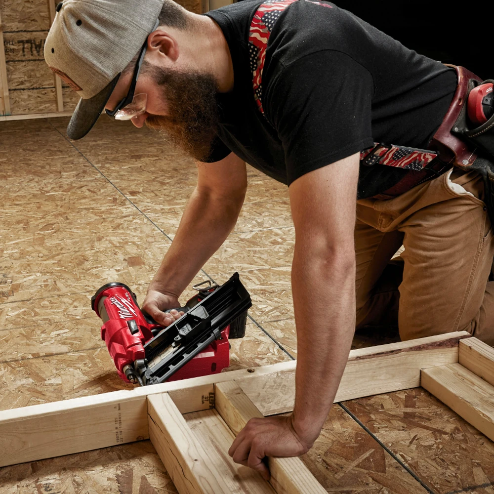 Гвоздезабиватель Milwaukee M18 FFN-502C (4933471404) 3