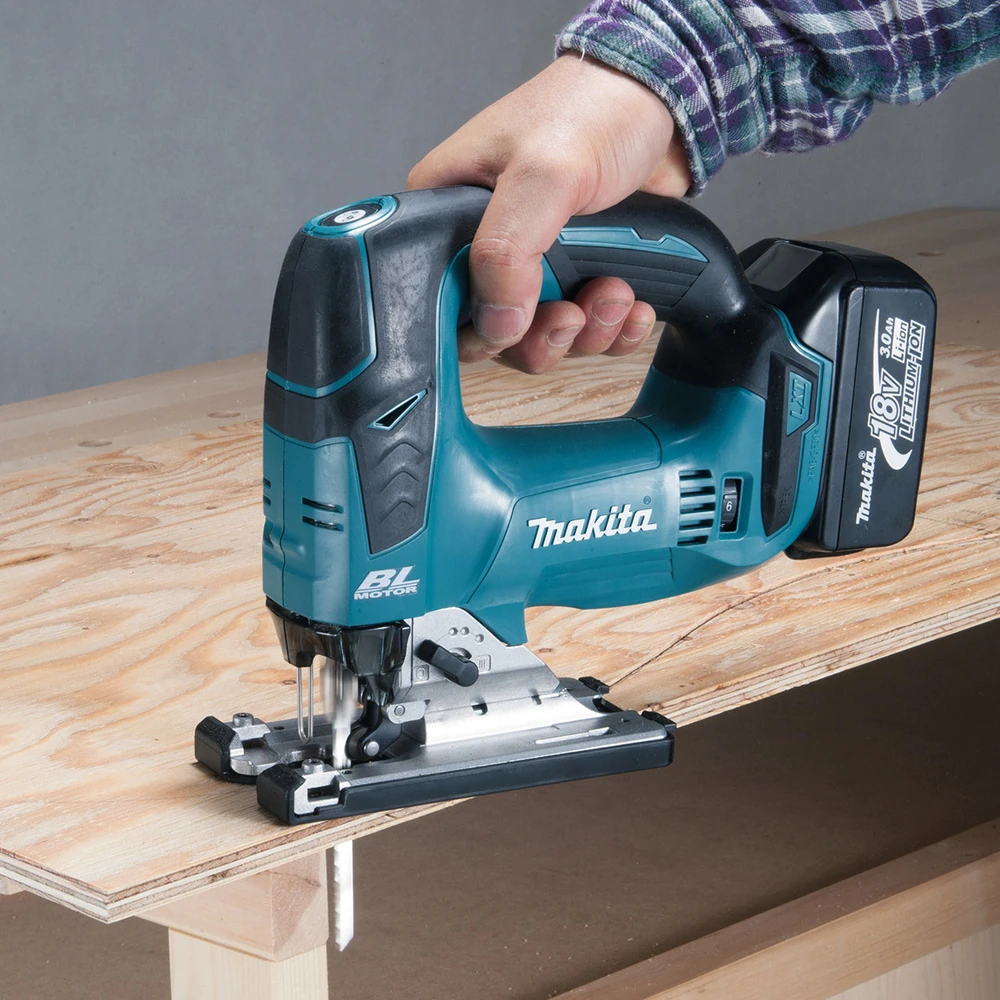 Электролобзик Makita DJV182RT 3