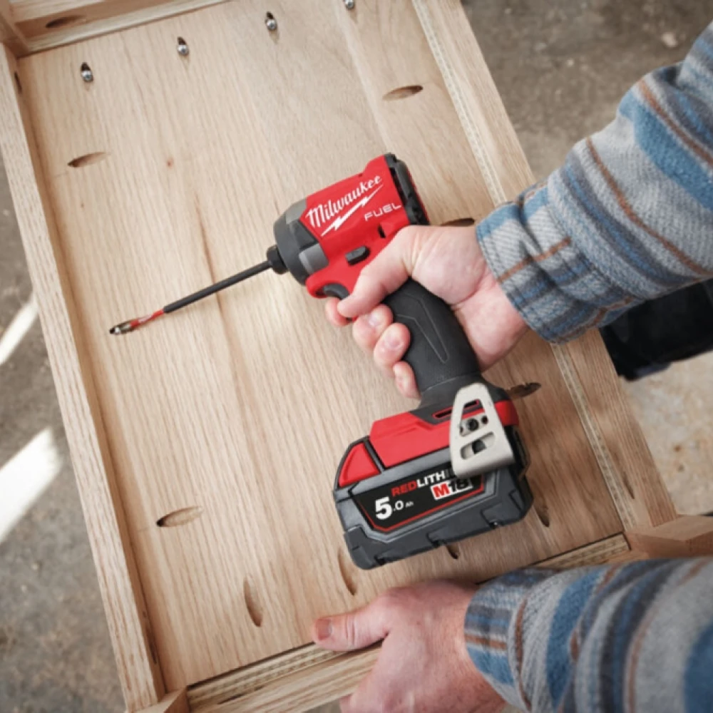 Шуруповерт Milwaukee M18 FID3-0X (4933479864) + M18 B5 (4932430483) + М12-18С (4932352959) 3