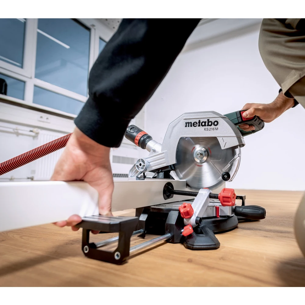 Пила торцовочная METABO KS 216 M (610216000) 3
