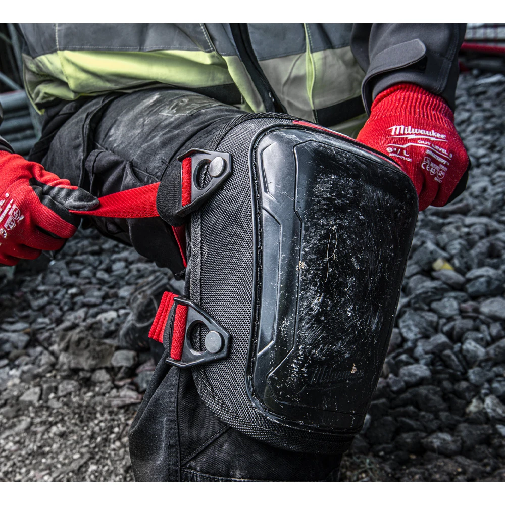 Наколенники Milwaukee 4932478137 2