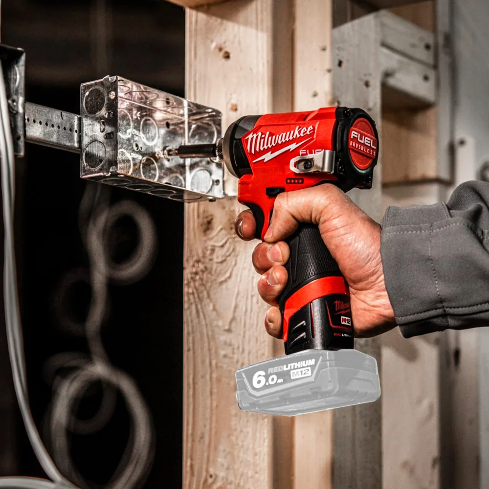 Шуруповерт Milwaukee M12 FID2-0 (4933479876) 2