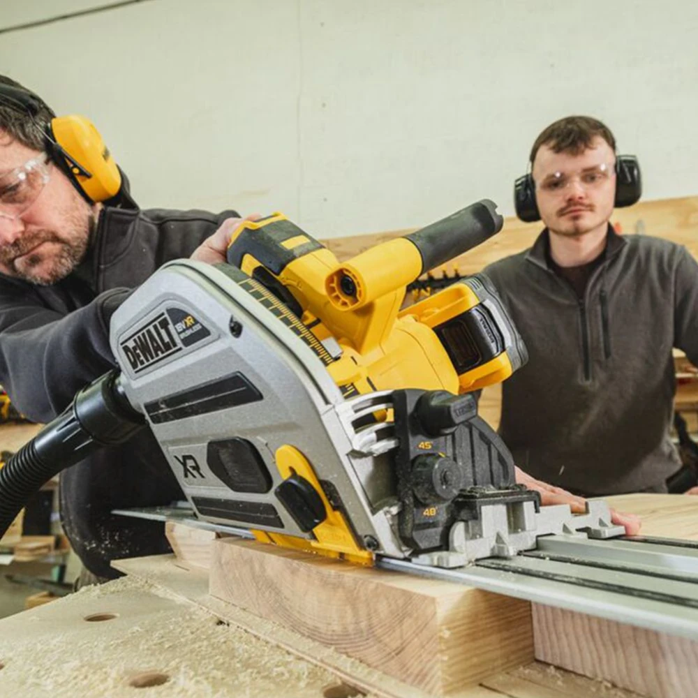 Пила дисковая DeWALT DCS525NT-XJ 11