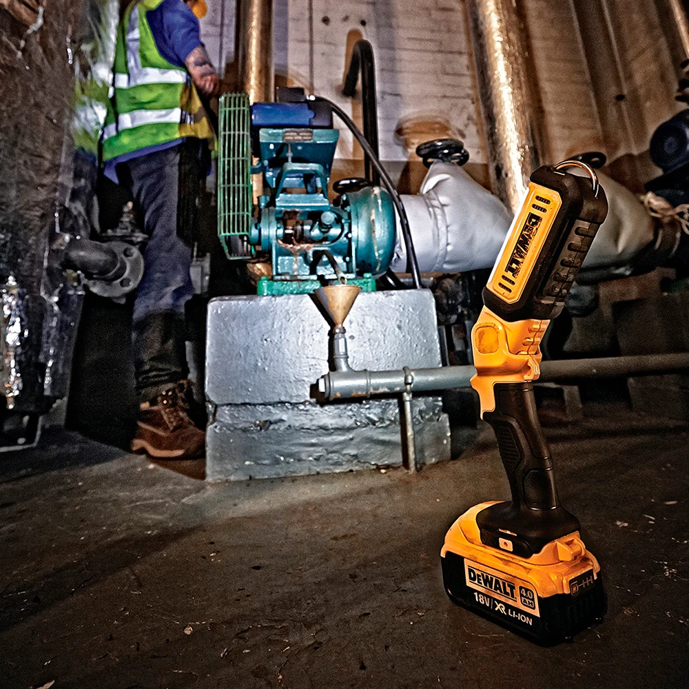 Фонарь DeWALT DCL050-XJ 4