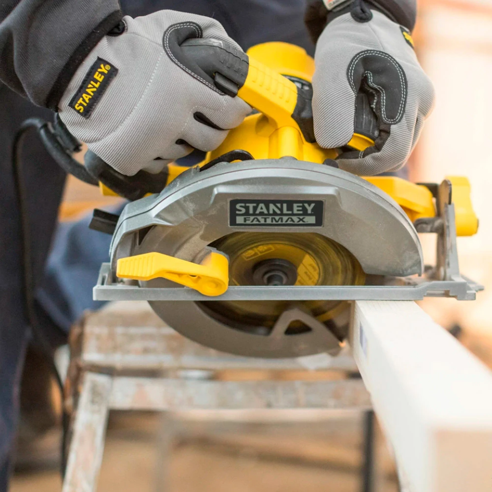 Пила дисковая Stanley FME301-QS 2