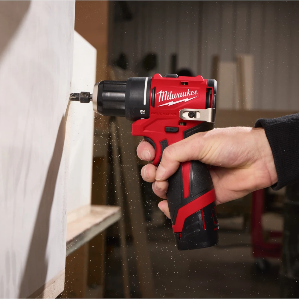 Дрель Milwaukee M12 BLDDRC-201BRF (4933500773) 7