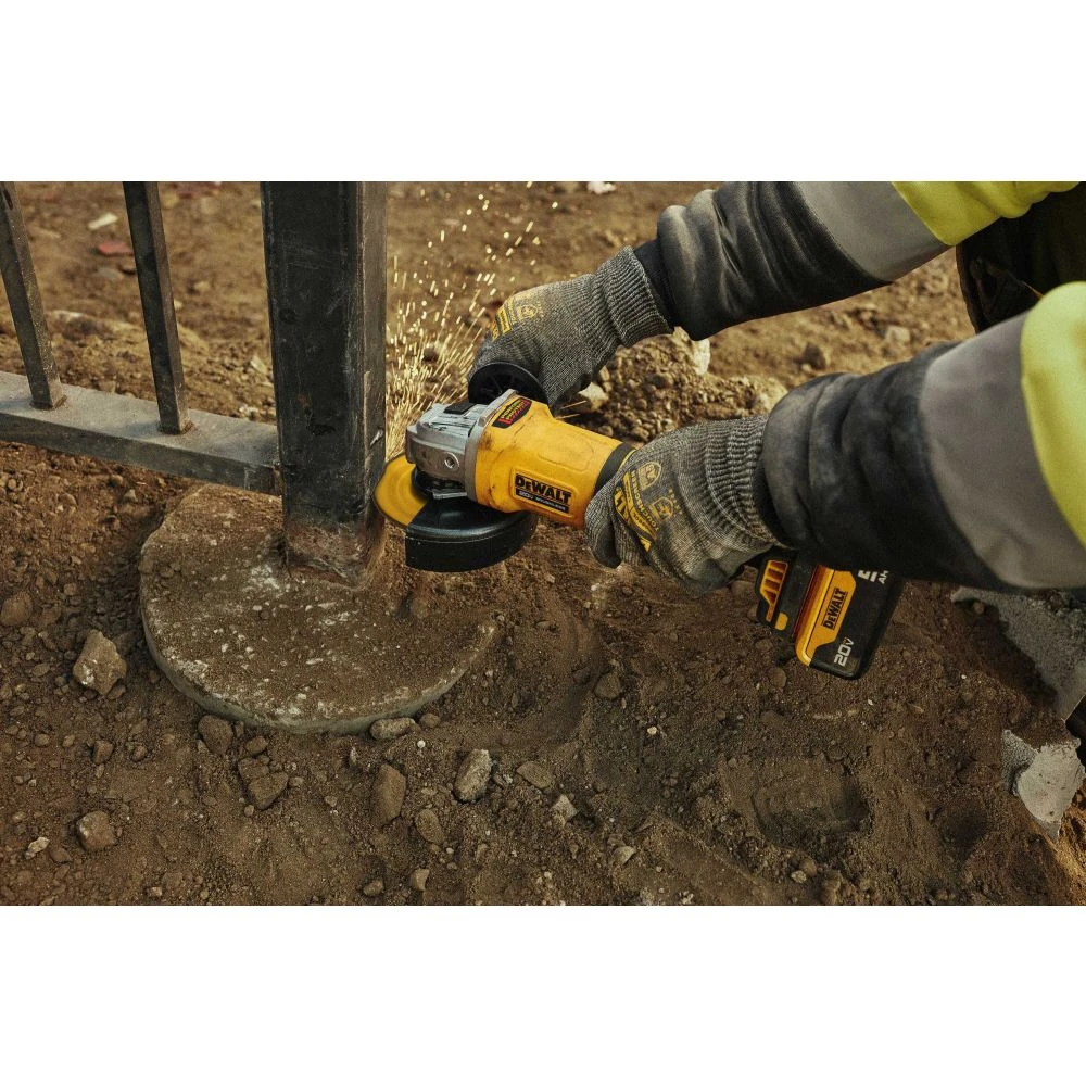 Углошлифовальная машина DeWALT DCG408NT-XJ 8