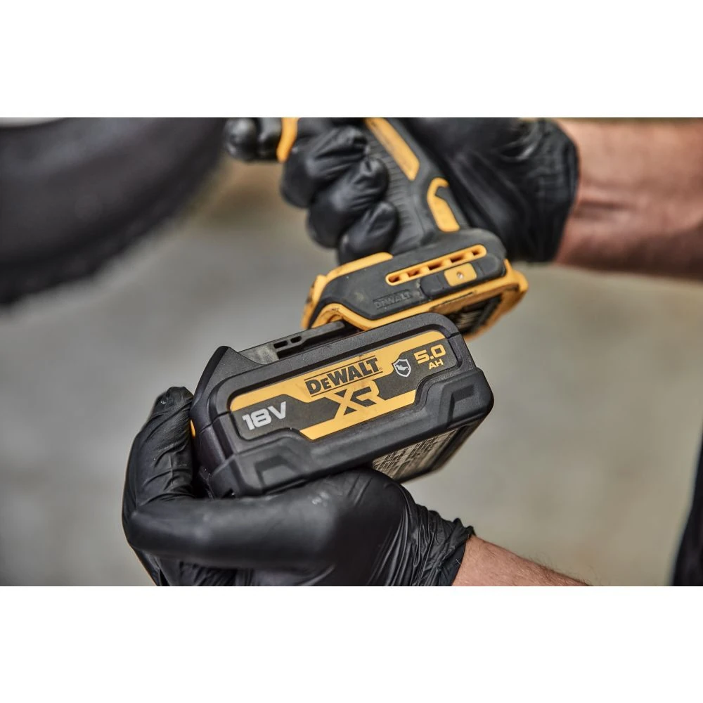 Аккумулятор DeWALT DCB184G-XJ 4