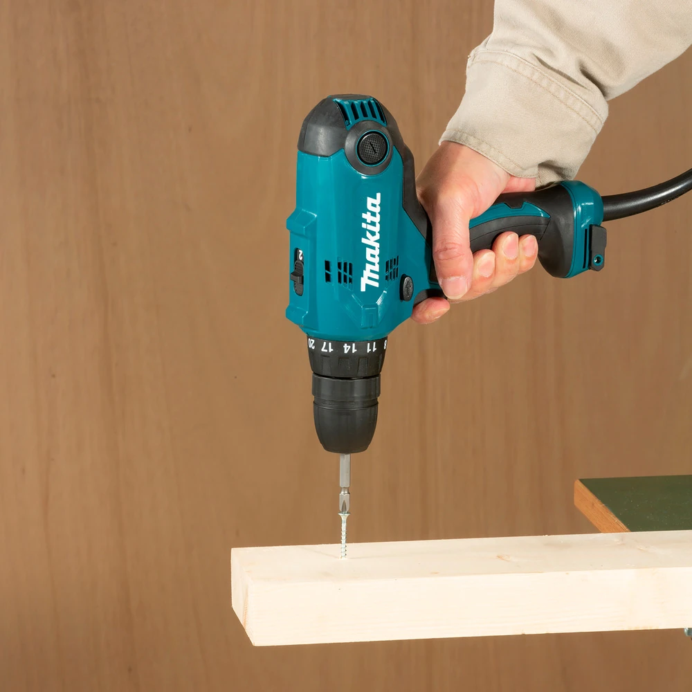 Дрель Makita DF0300 4
