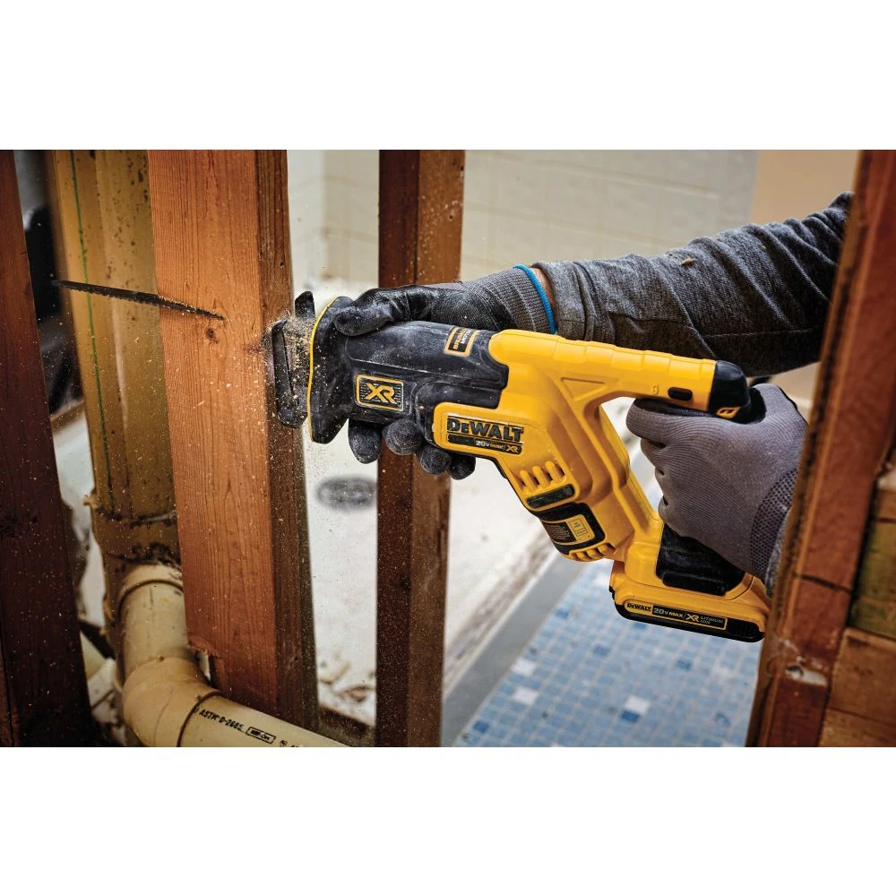 Пила сабельная DeWALT DCS367P2-QW 6