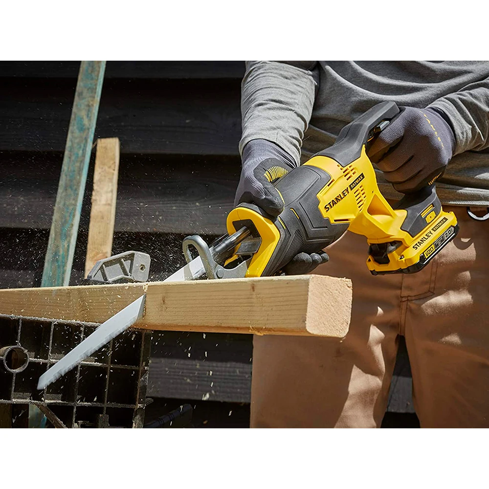 Пила сабельная Stanley SFMCS300D2K-QW 3