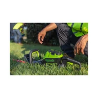 Кусторез аккумуляторный Greenworks GC82HT25