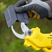 Секатор Stanley SFMCPP32B-XJ3