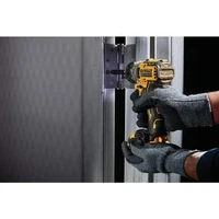 Шуруповерт DeWALT DCF601D2-QW5