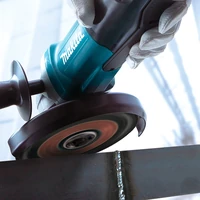 Углошлифовальная машина Makita 9566PC2