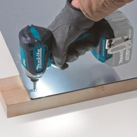 Шуруповерт Makita DTD153Z2