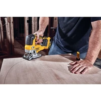 Электролобзик DeWALT DCS334N-XJ+DCB184-XJ9