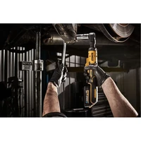 Угловой гайковерт DeWALT DCF512N+DCB1837